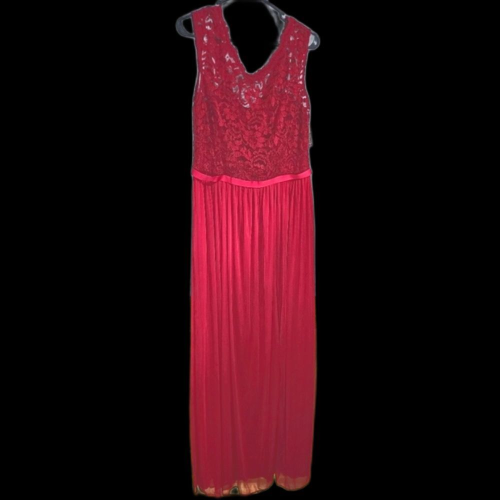 New w Tags David's Bridal Womens Prom. Formal. Bridesmaid Dress. Floor length.